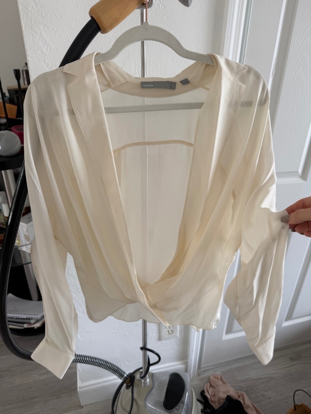 Vince 100% Silk Ivory Draped Cowl Neck Blouse – Size 4 – Never Worn